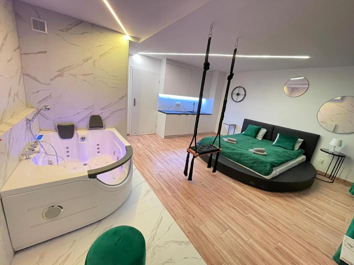 Yourapart Jacuzzi Przy Zamku Krolewskim Varšava Exteriér fotografie