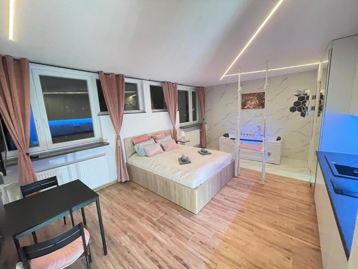 Yourapart Jacuzzi Przy Zamku Krolewskim Varšava Exteriér fotografie